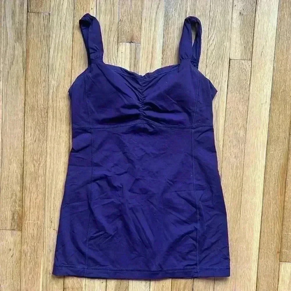 Lululemon Size 8 Tank - Picture 2 of 4